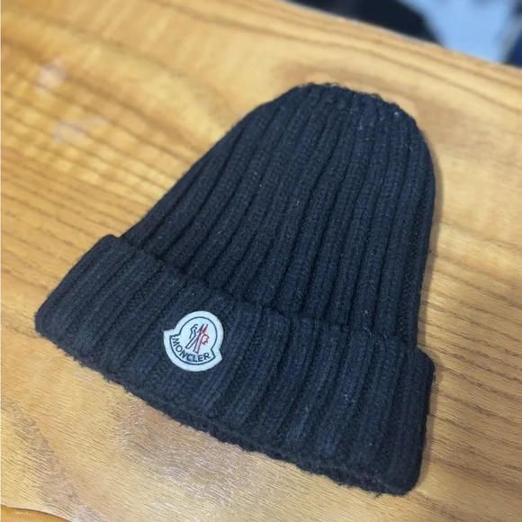 Moncler Classic Black Knit Beanie - Picture 1 of 1